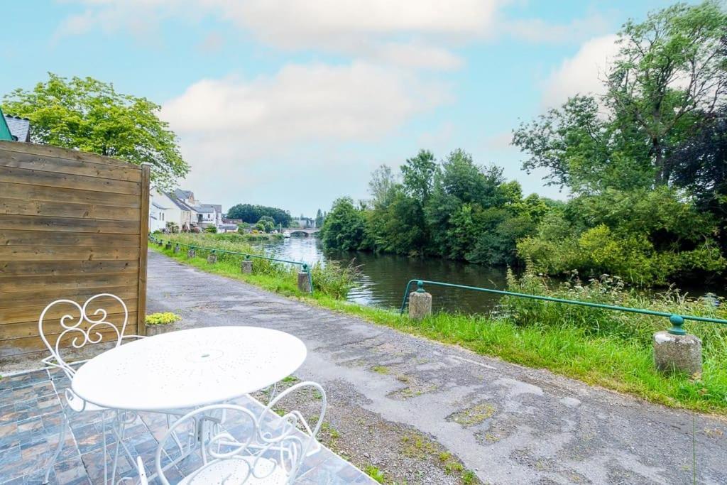 Apartament Les Berges De L'Oust Malestroit Zewnętrze zdjęcie