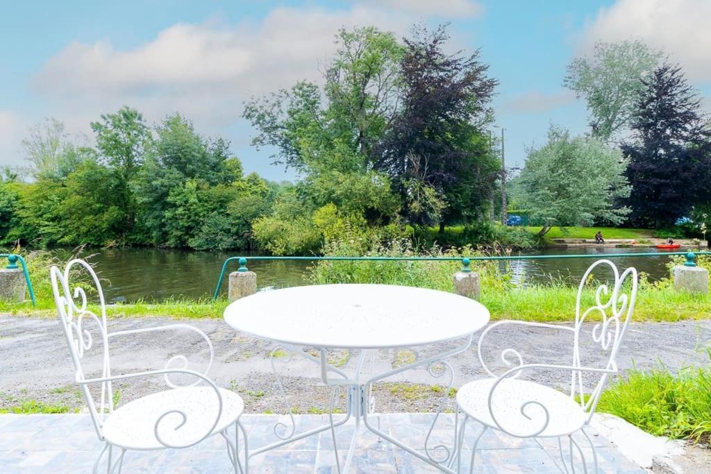 Apartament Les Berges De L'Oust Malestroit Zewnętrze zdjęcie